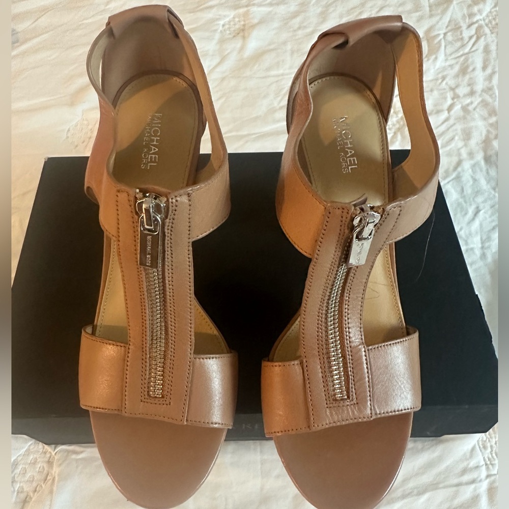 Michael Kors  tan shoes - Size 9